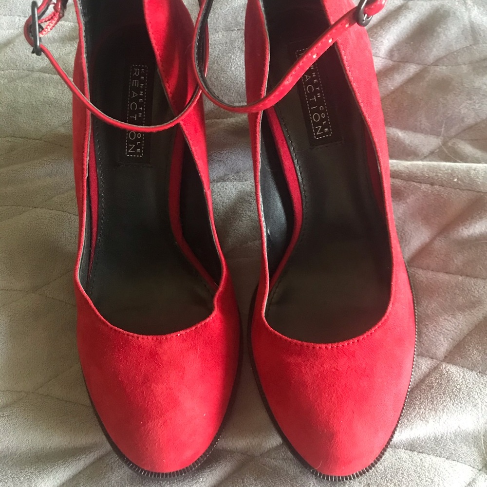 Kenneth Cole Reaction Mary Jane Red 3” chunky heel